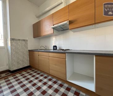 Location Appartement 3 pièces 79m² GRENOBLE 38000 - Photo 1