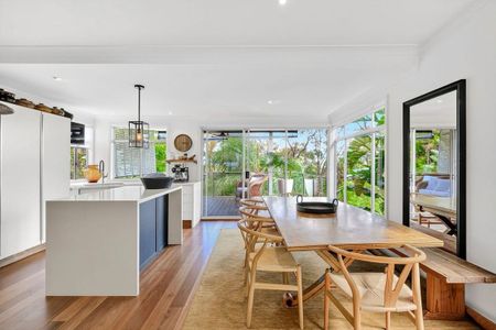 Spacious Coastal Family Home in the Heart of Newport - Photo 2