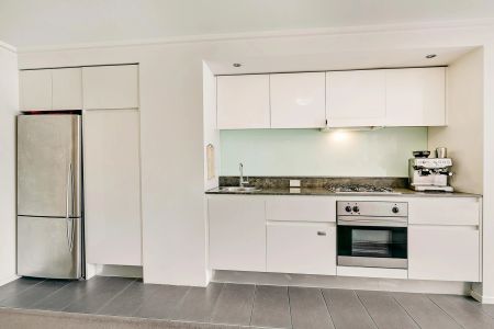 612 / 4 Mandible Street, Alexandria NSW 2015 - Photo 2