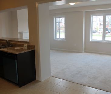 For Lease - 26 Memory Lane, Brampton, Ontario - Photo 5