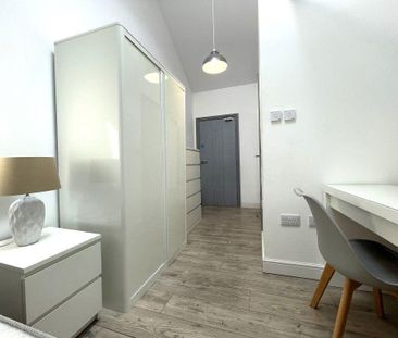 1 bedroom in a house share to rent - Photo 6