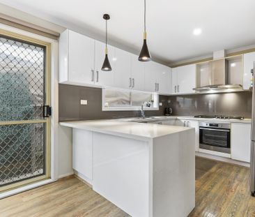 36 Washington Drive, Oakleigh South VIC 3167 - House For Rent | Domain - Photo 3