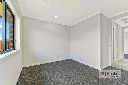 Brand New 4-Bedroom Family Home - Photo 5