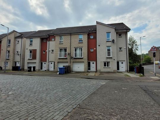 4 bedroom house to rent - Photo 1