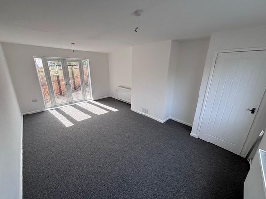 3 bedroom terraced house to rent - Photo 1