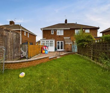3 bedroom semi-detached house to rent - Photo 6