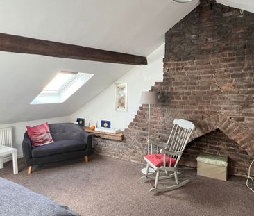 Bedsit, Spellow Lane, L4 - Photo 1