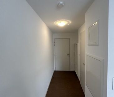 Studio récent avec balcon - Photo 2