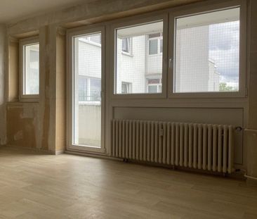 Geräumige 2-Zimmer-Wohnung mit Balkon in Sieker zu vermieten (WBS) - Foto 1