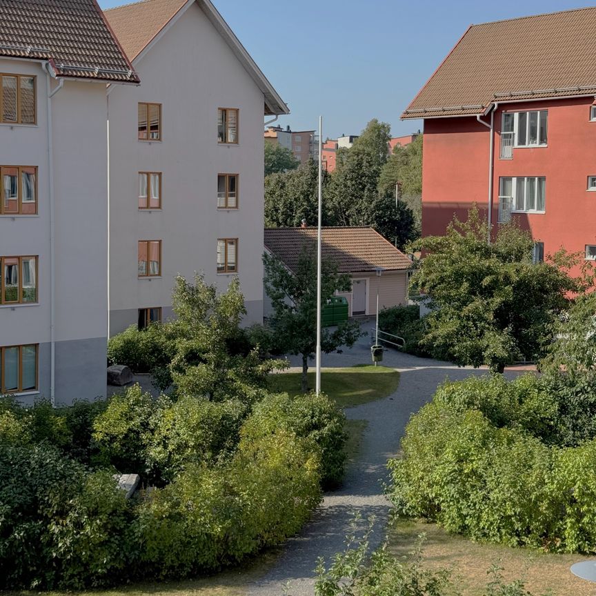 Vallagränd, Handen - Photo 1