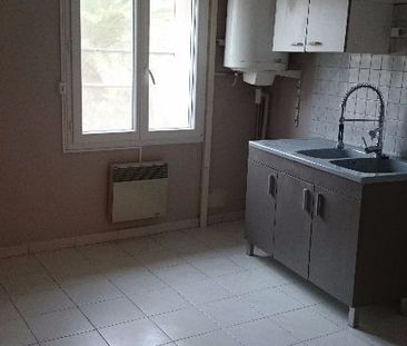 Location Appartement 2 pièces 64m² MAUGUIO 34130 - Photo 3