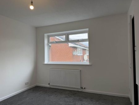 2 bedroom townhouse to rent - Photo 2