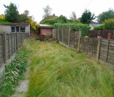 2 bedroom terraced house to rent - Photo 4