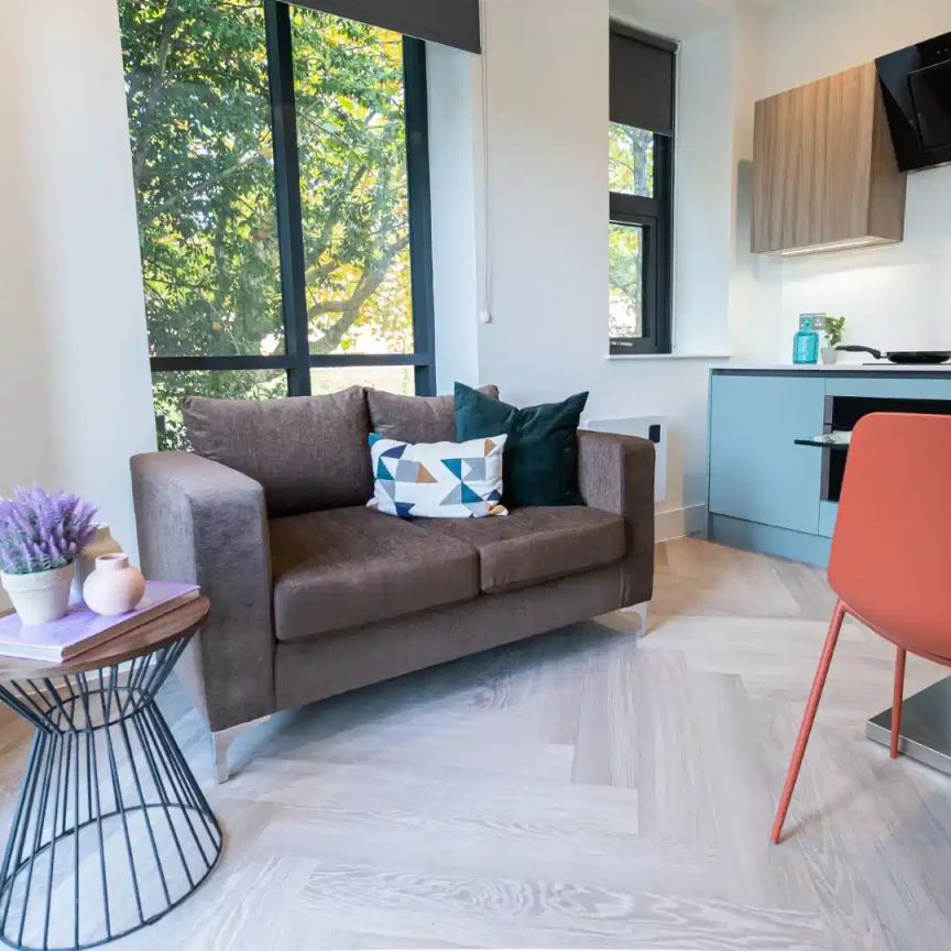 1 Bed - Compact - Photo 1