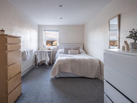 4 bedroom maisonette to rent - Photo 3