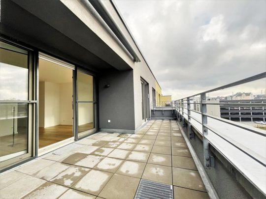 Penthouse-Wohnung am Phoenix-See Dortmund zu vermieten! Mit Küche, Dachterrasse und Stellplatz! - Photo 1