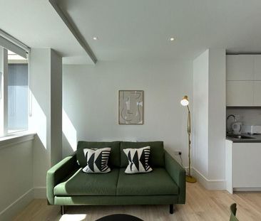 Studio to rent - Photo 3