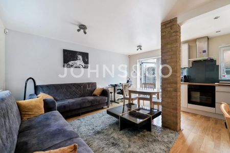 2 bedroom semi-detached house to rent - Photo 3