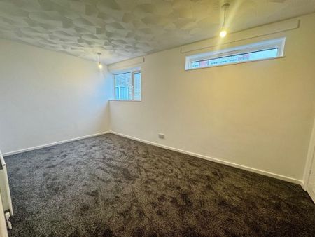 2 bedroom maisonette to rent - Photo 3