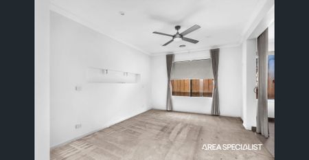 Beautifully Presented 4-Bedroom Home in Cranbourne! - Photo 3