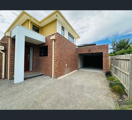 2/729 ELGAR ROAD, Doncaster, Vic 3108 - Photo 3