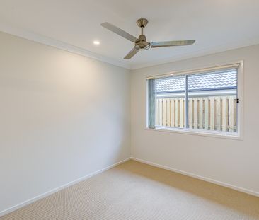 Modern Family Home - Photo 4