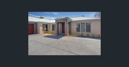 ELEGANT BY DESIGN, STUNNING IN SIMPLICITY - Photo 3