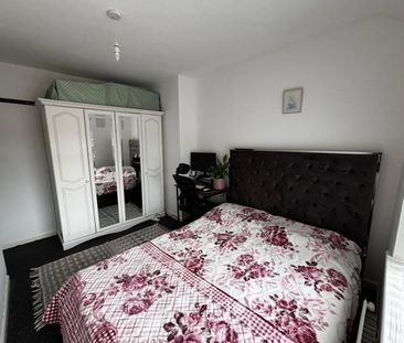 3 Bed End Terrace, Harvest Road, B67 - Photo 5