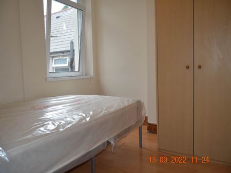 Mackintosh Place, Roath, Cardiff - Photo 2