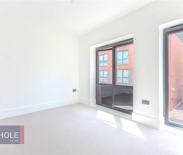 4 bedroom terraced house to rent - Photo 1