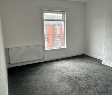 2 Bedroom Terraced House for Rent - Photo 5
