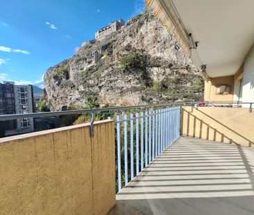 SION-CENTRE / APPARTEMENT RENOVE DE 2.5PCES - Photo 4