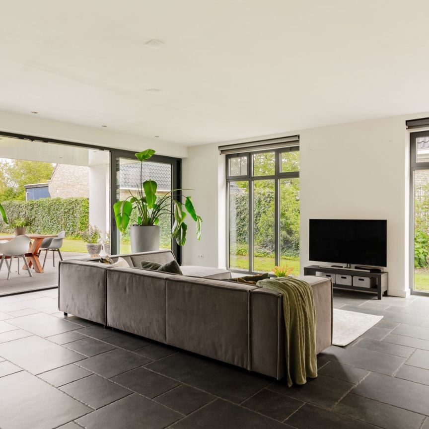 Luxury long stay bungalow in Made - Photo 1
