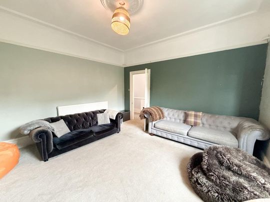 4 bedroom terraced house to rent - Photo 1