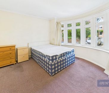 4 bedroom House To Let - Photo 5