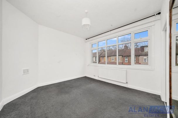 2 bedroom flat to rent - Photo 1