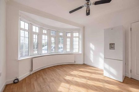 Cippenham Lane, Slough, SL1 - Photo 3