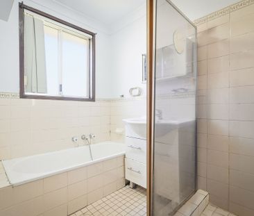 Spacious 3-Bedroom Family Home in Sought-After Bonnyrigg Heights Lo... - Photo 6