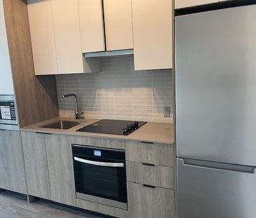 For Lease - 1007 The Queensway Avenue Unit# 426, Toronto, Ontario - Photo 4