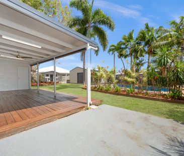 Immaculate Home with Pool and Shed - Photo 3