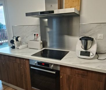 Location Appartement 4 pièces 79m² VALENCIENNES 59300 - Photo 3