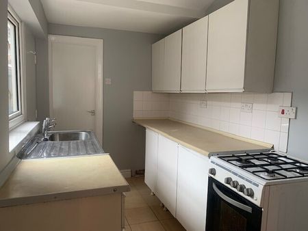 Grosvenor Road, Liverpool - Photo 4