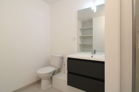 Location Appartement 1 pièce 40m² NANTES 44300 - Photo 4