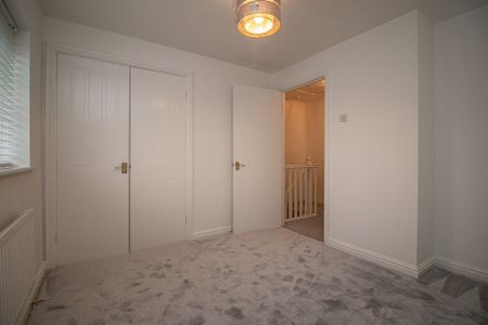 Rowland Drive, CF83 1TX, Caerphilly - Photo 2