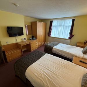 Connaught Road, Reading - Photo 2