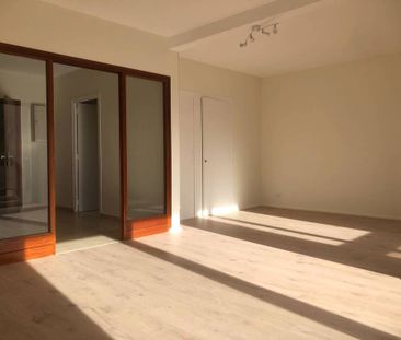 Location Appartement 2 pièces 68m² ANNECY 74000 - Photo 2