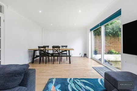 Field Common Lane, Walton-on-thames, Surrey, KT12 - Photo 5