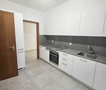 4.5 locali ristrutturato con ampia terrazza - Photo 4