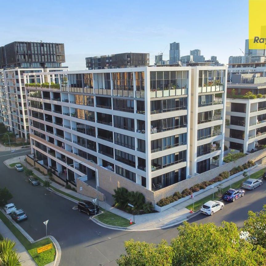 LIVING ON THE RIVERBANK! - Photo 1