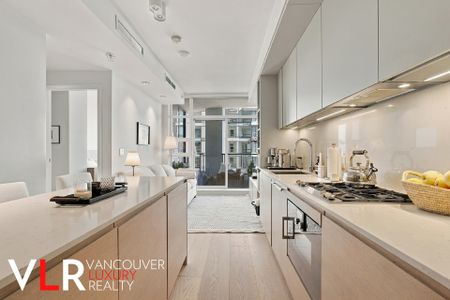 Condo in Downtown Vancouver, BC - Photo 3